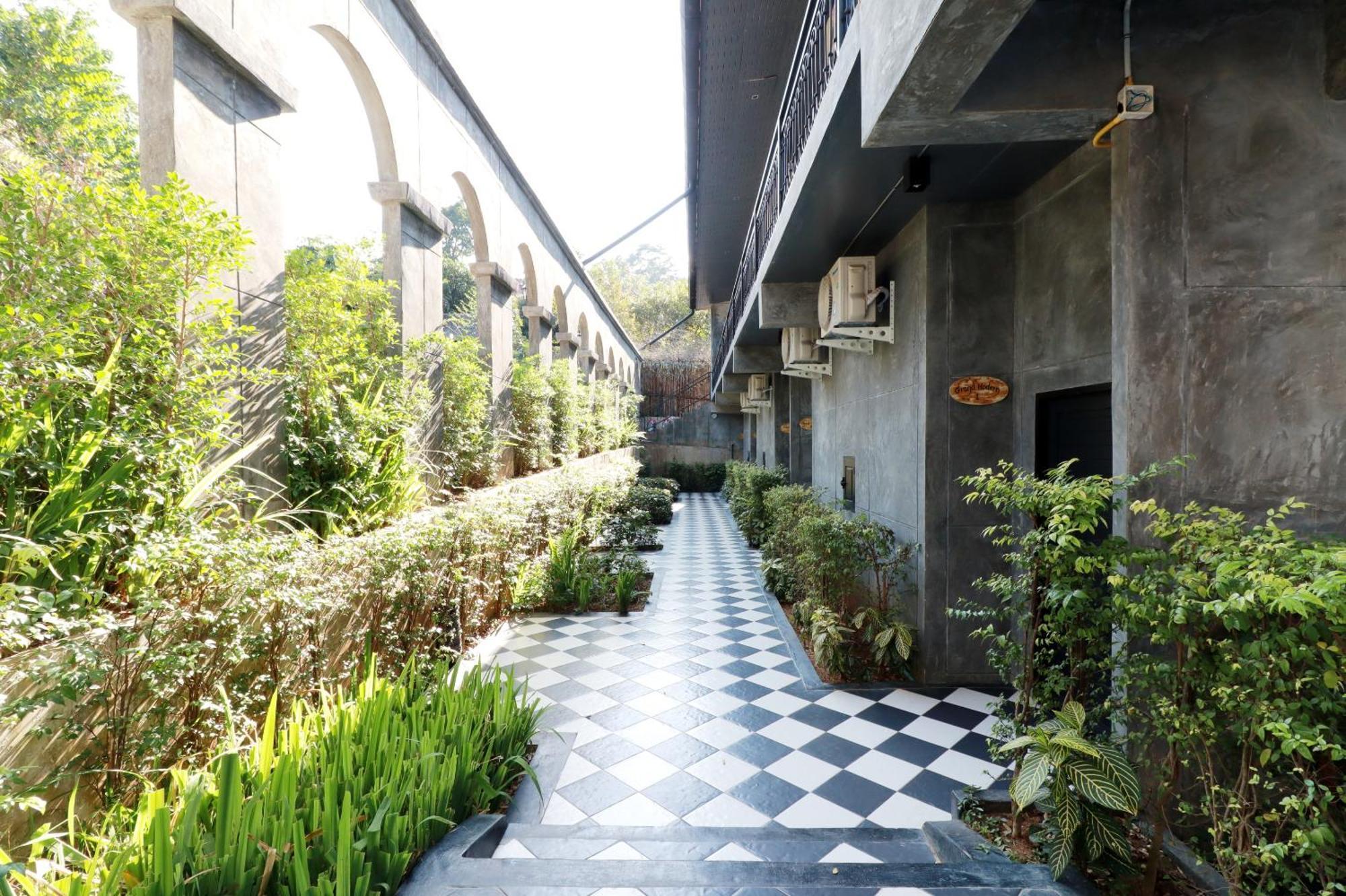 Capital O 464 At Nata Chiangmai Chic Jungle Hotel Mae Rim Exterior foto
